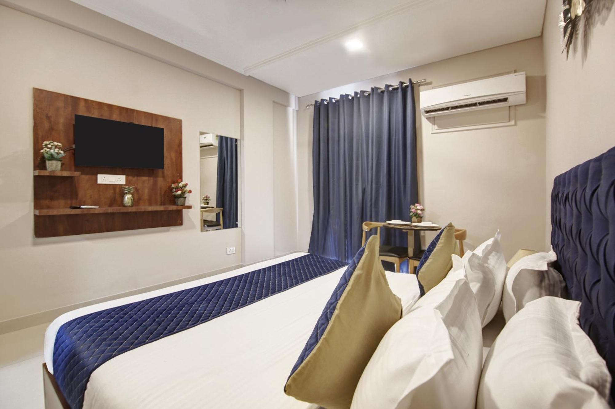 Limewood Stay - Executive Huda City Center Gurgaon Exterior foto